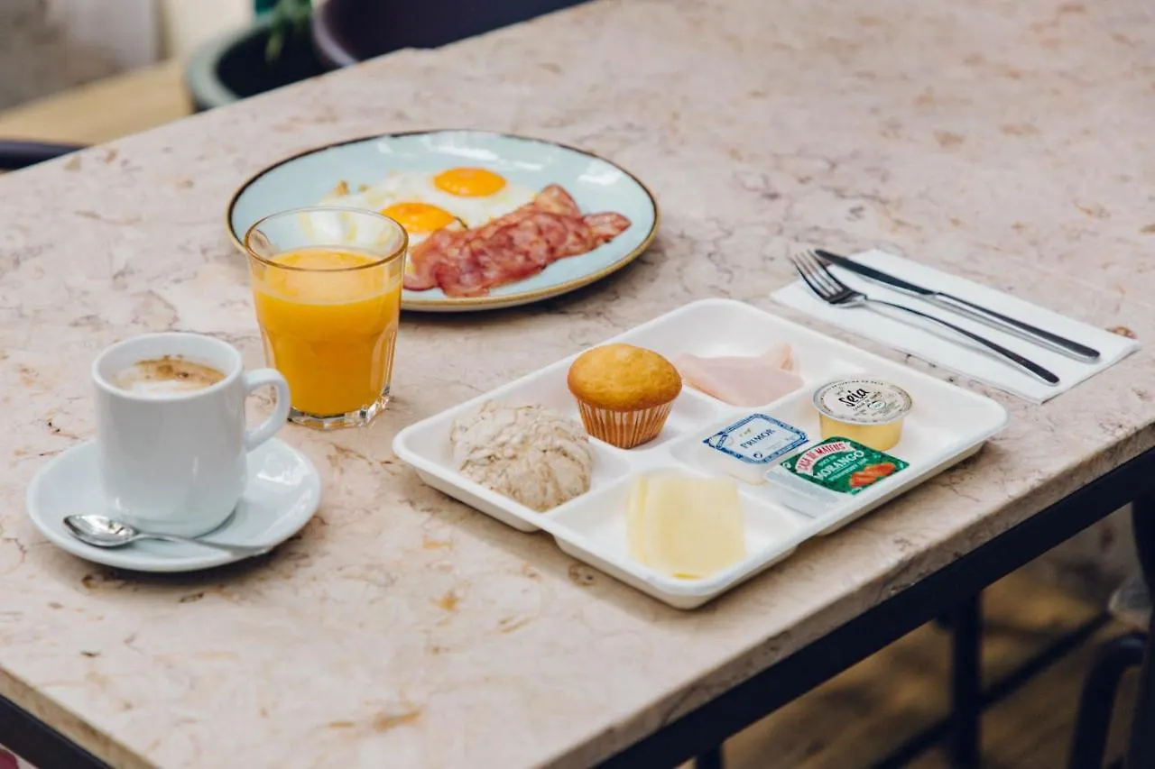 The Independente Suites & Terrace Lisbon Bed & Breakfast