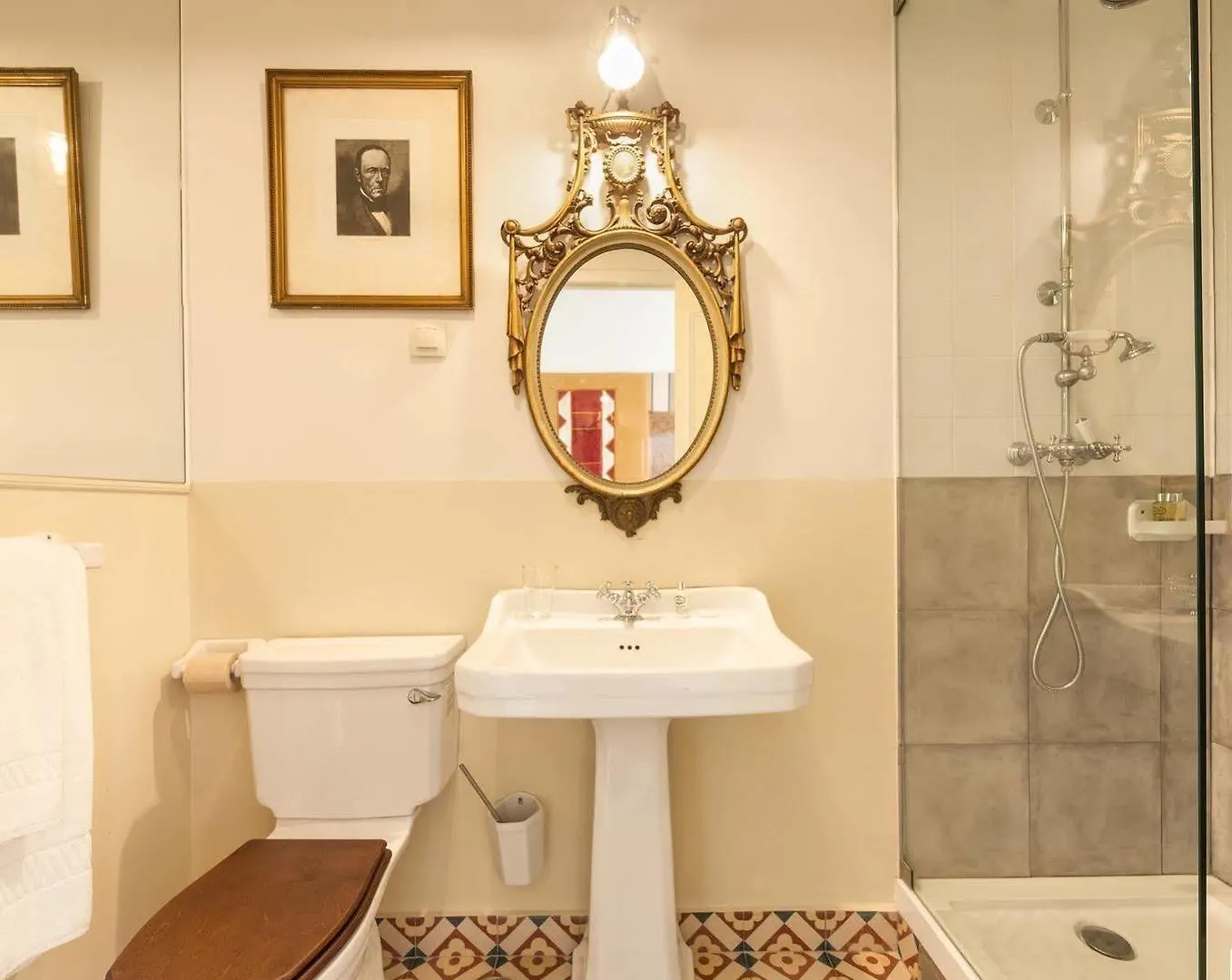 The Independente Suites & Terrace Lisbon Bed & Breakfast
