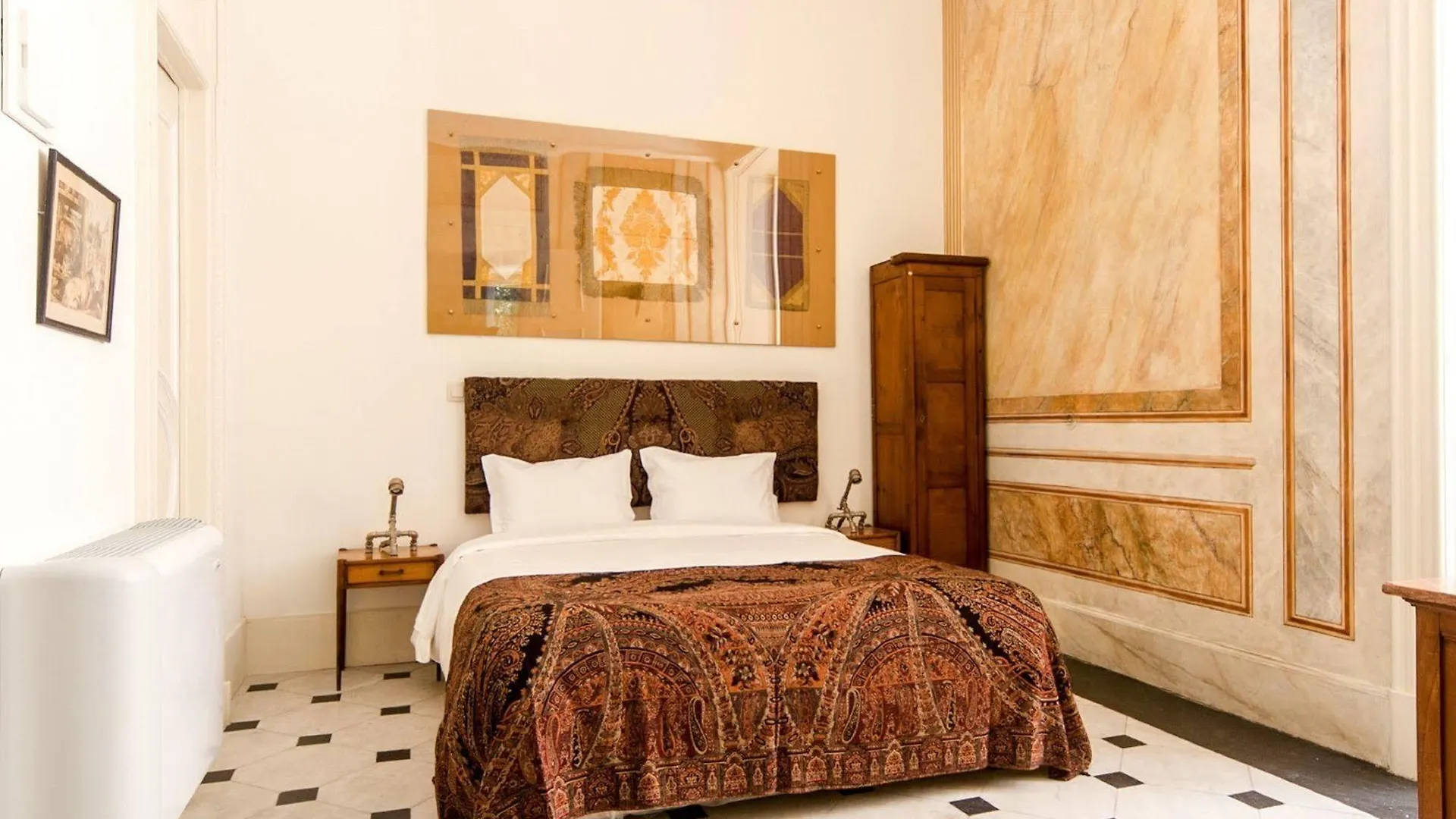 The Independente Suites & Terrace contacts